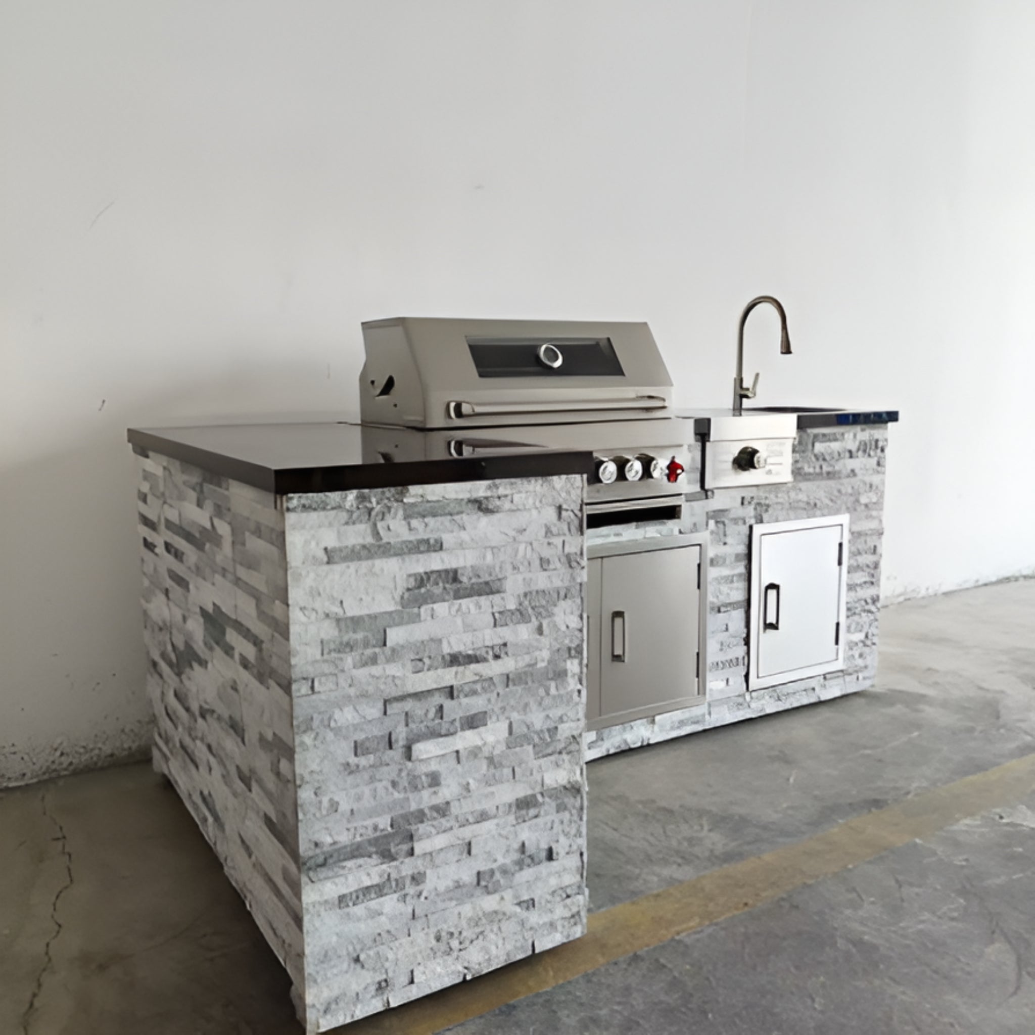 Caldera StoneCrest™ L-Shape Outdoor Kitchen